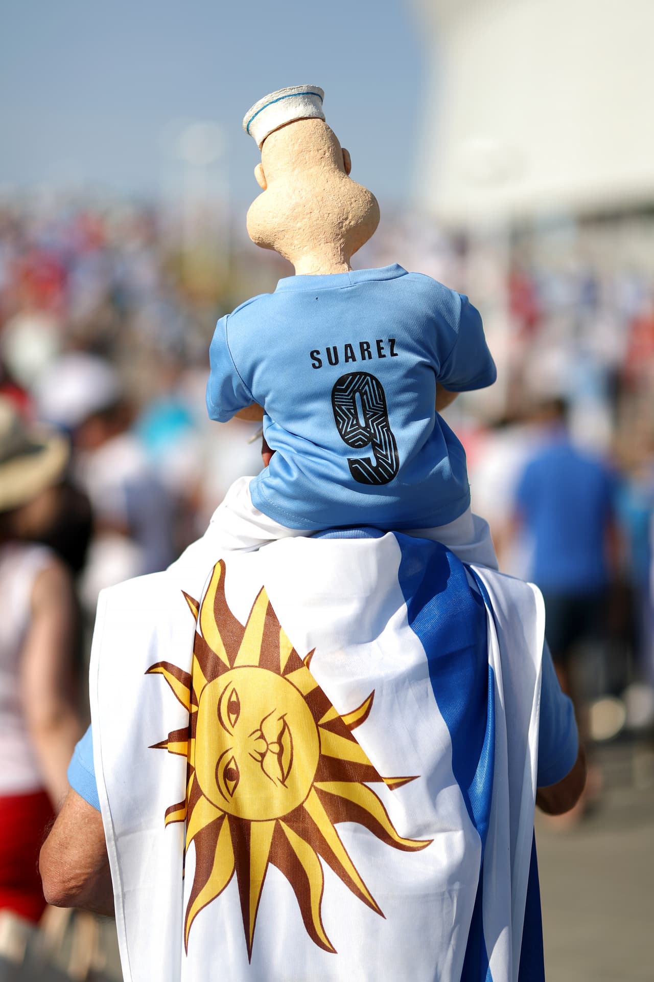 El colorido de los fanáticos en el partido de Uruguay contra Arabia Saudita fue protagonista en el segundo partido de ambos en el grupo A del Mundial de Rusia 2018.