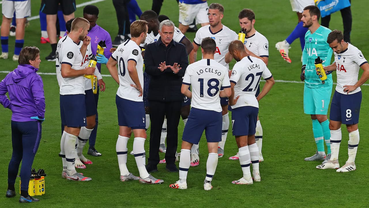 Tottenham le promete a Mourinho que no venderá a sus estrellas