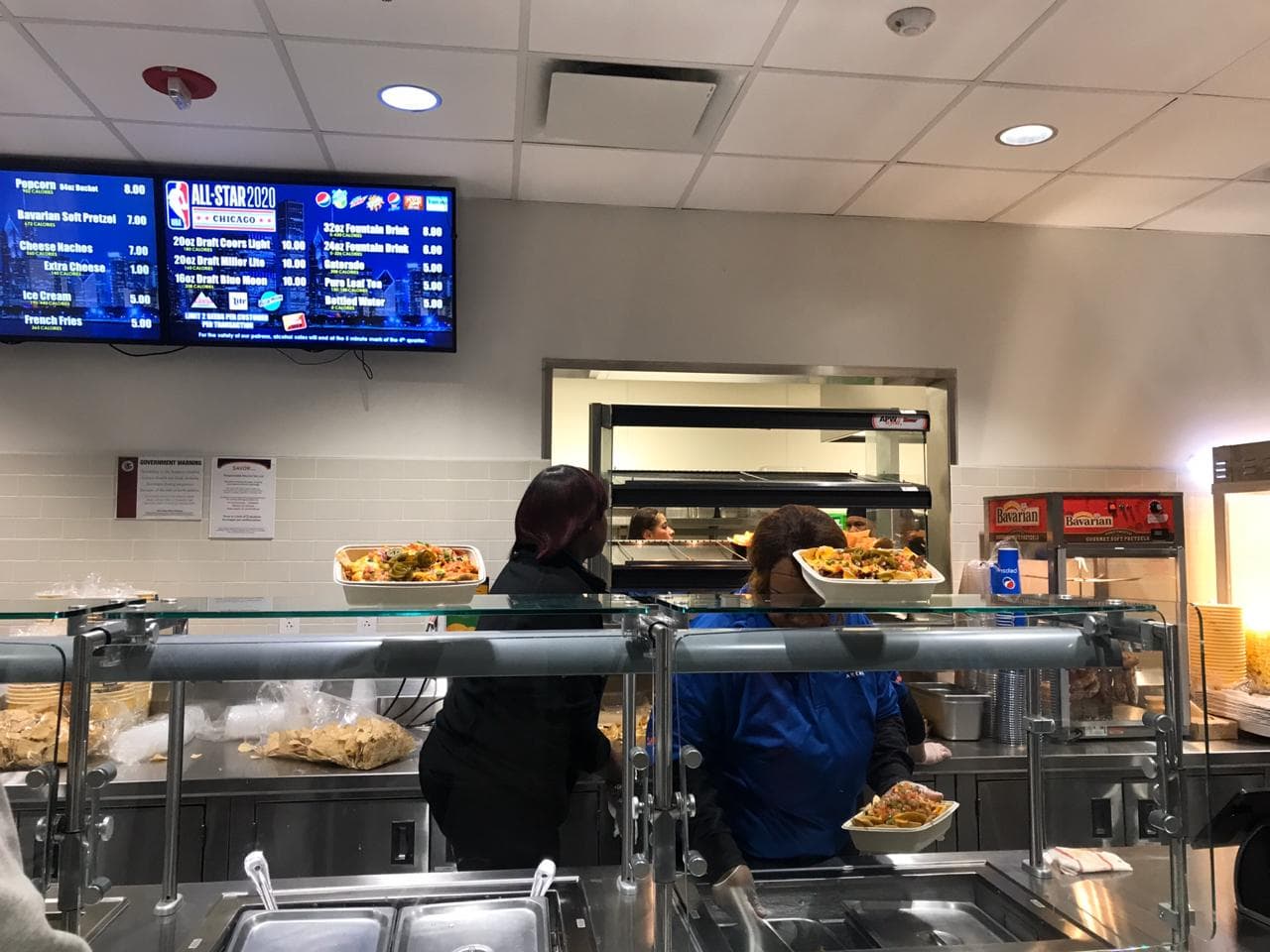 Así se vive el celebrity game con un gran ambiente y una excelente comida.