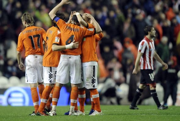 Y sólo 10 minutos después, Jonás consiguió el 2-1 definitivo para que los 'Naranjeros' remontaran de manera heróica.