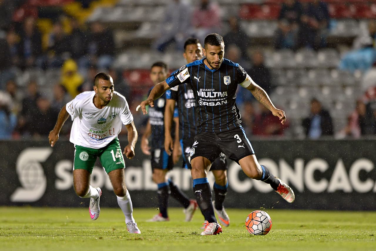 Seguimos en defensa con Miguel Martínez, el zaguero de Querétaro limitó los ataques de León secando a jugadores como Carlos Peña y Mauro Boselli.