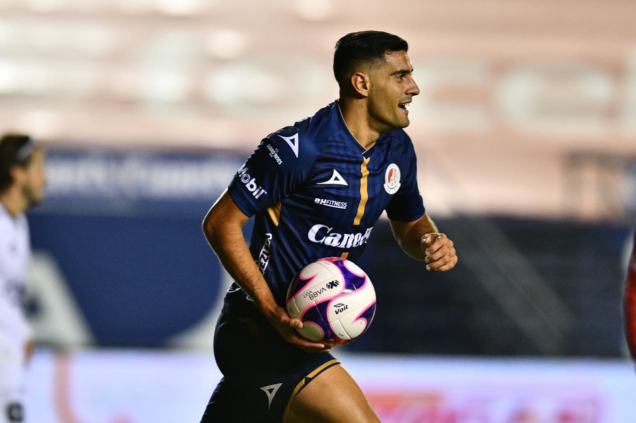 A los 27’ los locales abrieron el marcador.