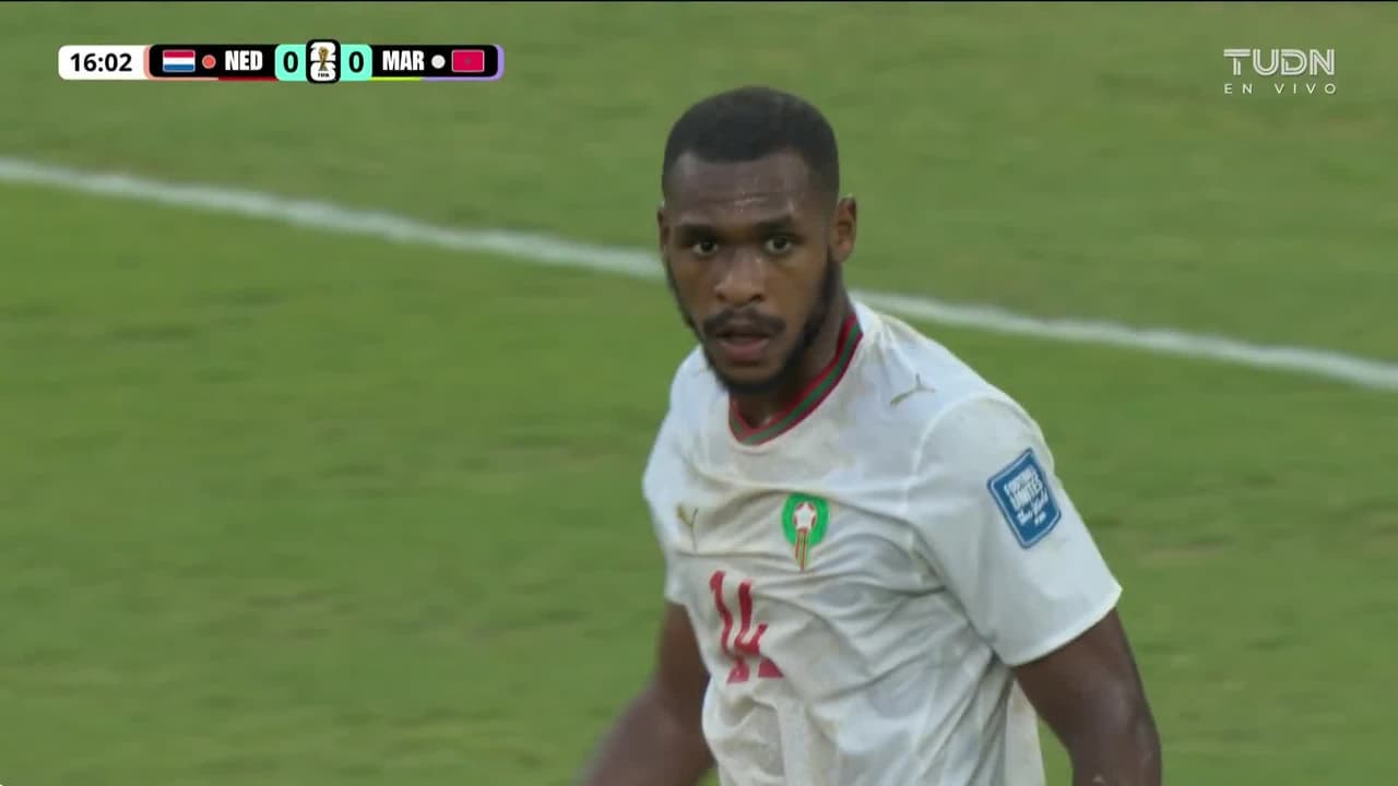 ¡Países Bajos cerca de madrugar a Marruecos con este intento de golazo!