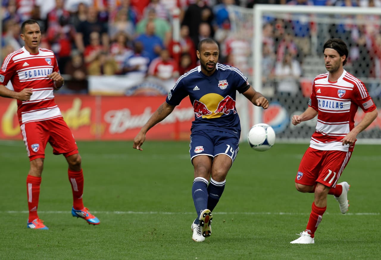 En 135 partidos anotó 52 goles; su mejor temporada fue en los años 2011 y 2012 cuando marcó 15 tantos.