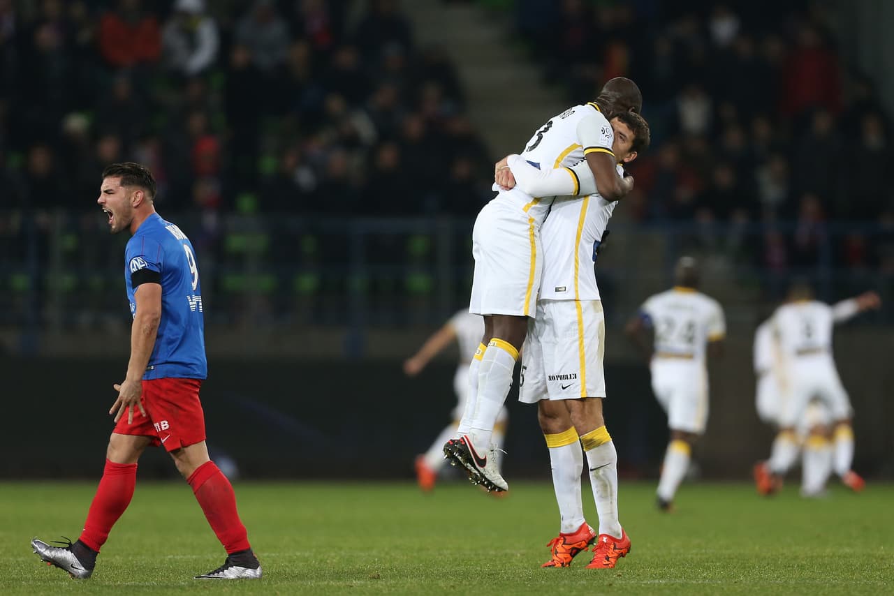 El Caen perdió el segundo lugar