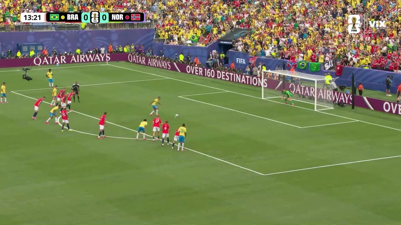 ¡Brasil perdona! Bruno Guimarães falla desde el punto penal