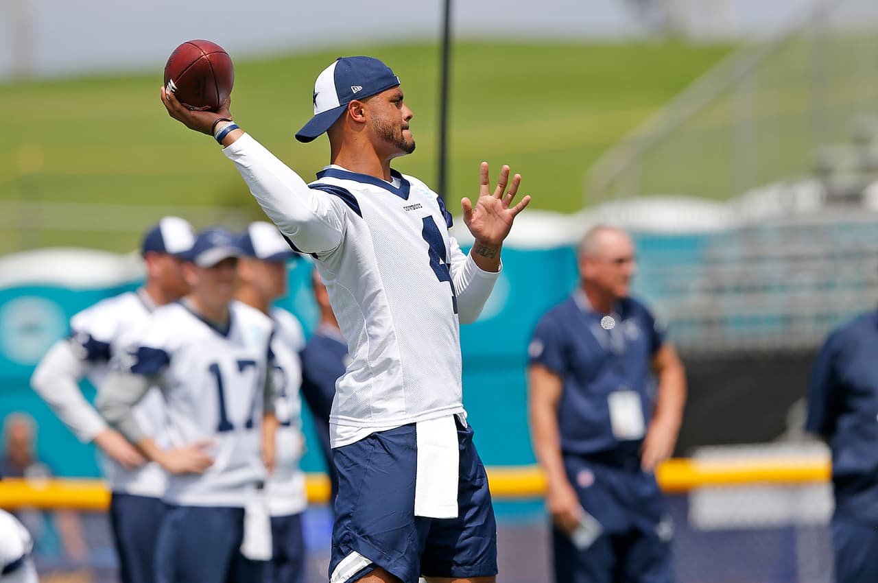 El training camp de los Dallas Cowboys comenzó este lunes 24 de julio en el River Ridge Residence Inn de Oxnard, California con la presencia de todas las estrellas del equipo.