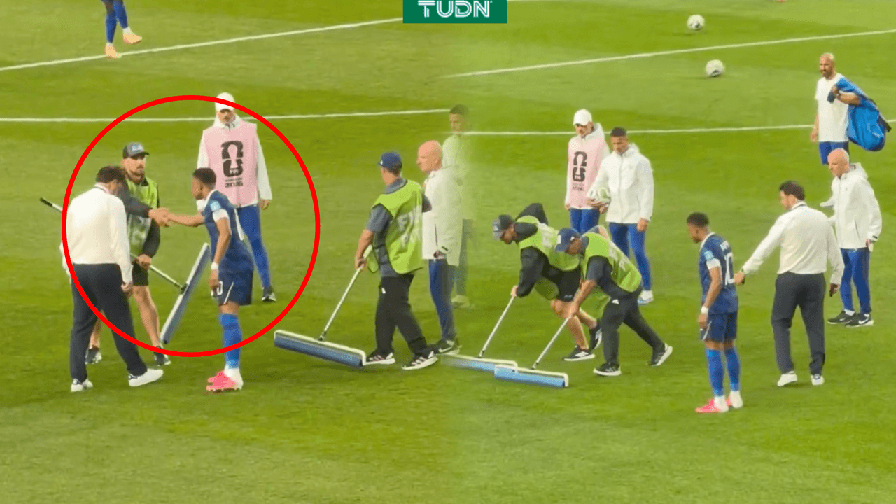 La inesperada acción de Kylian Mbappé durante una tormenta en el Mundial 2026