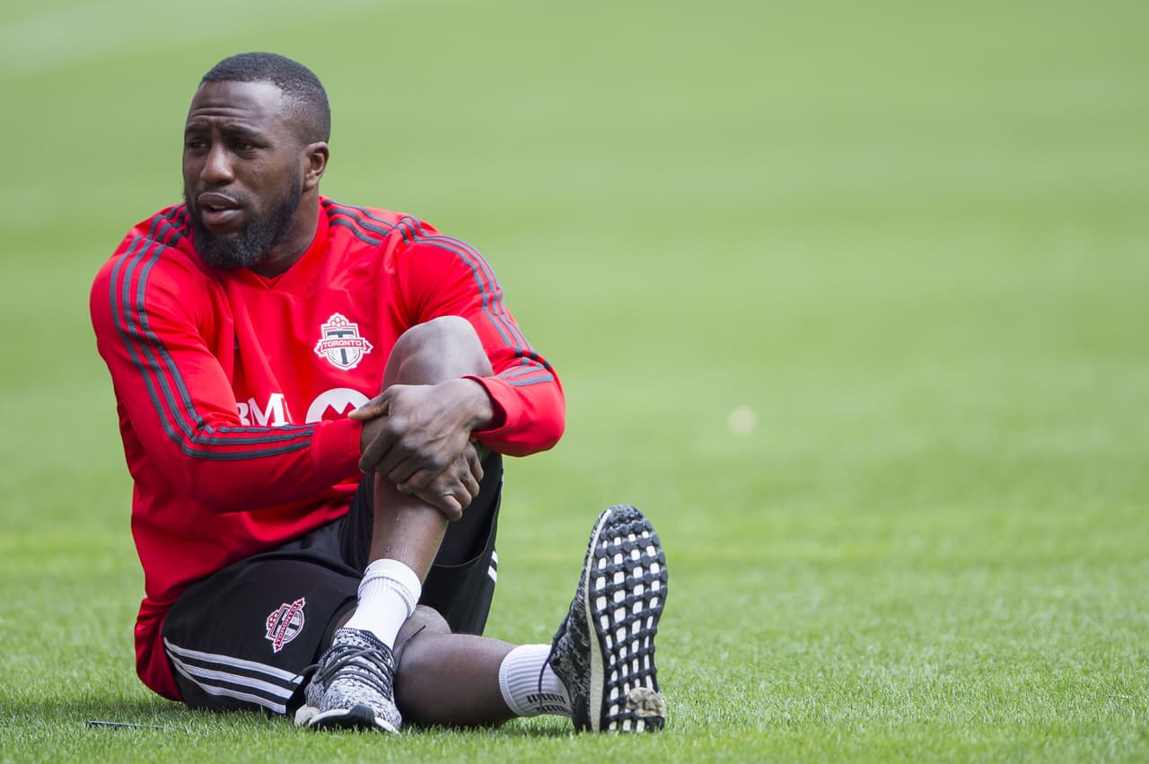 Después del 2-1 en el BMO Field, Toronto F.C. llegó hace unos días a suelo tapatío para preparar el juego de vuelta de la final de la Concacaf Liga de Campeones. Este martes, los dirigidos por Greg Vanney –pero comandados en el campo por Sebastian Giovinco y Michael Bradley– reconocieron el campo del estadio Akron.