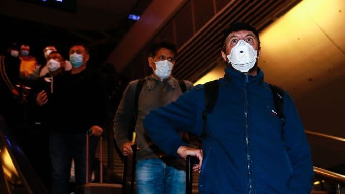 Shenzhen les sirvió de escala tras llegar en marzo, pero aún no podían arrivar a Wuhan.