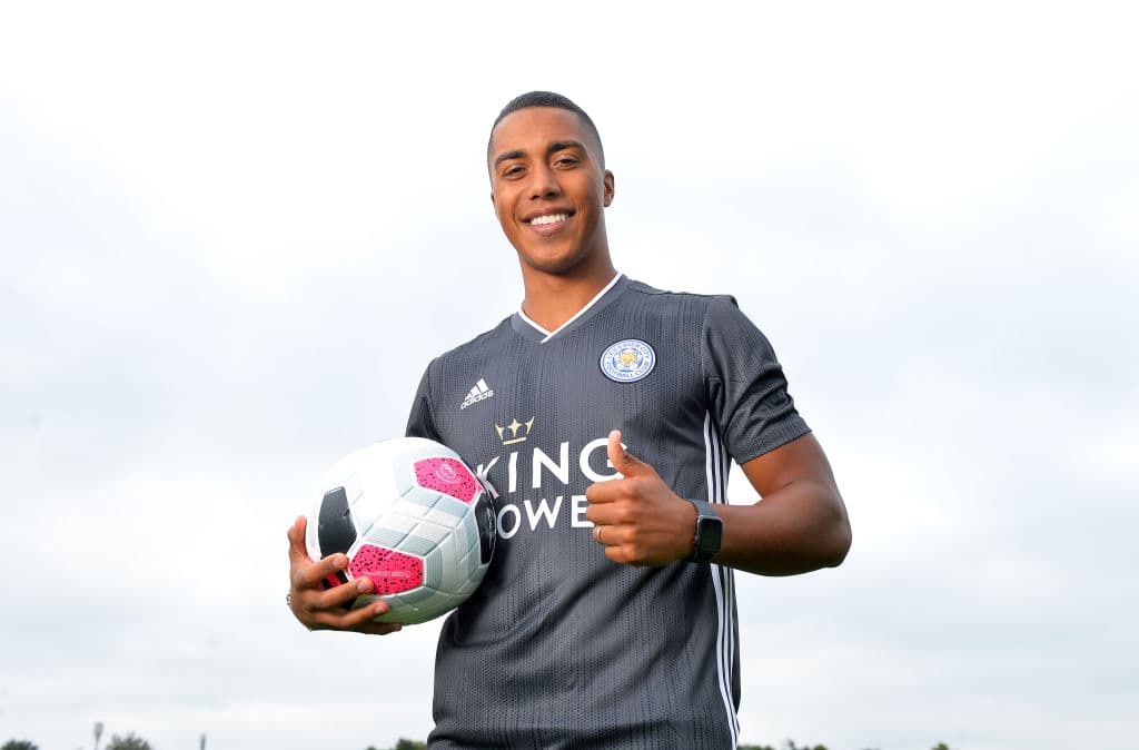 <b>14. Youri Tielemans.</b> El mediocampista belga fue adquirido por 50 millones de dólares del Leicester City al Mónaco.