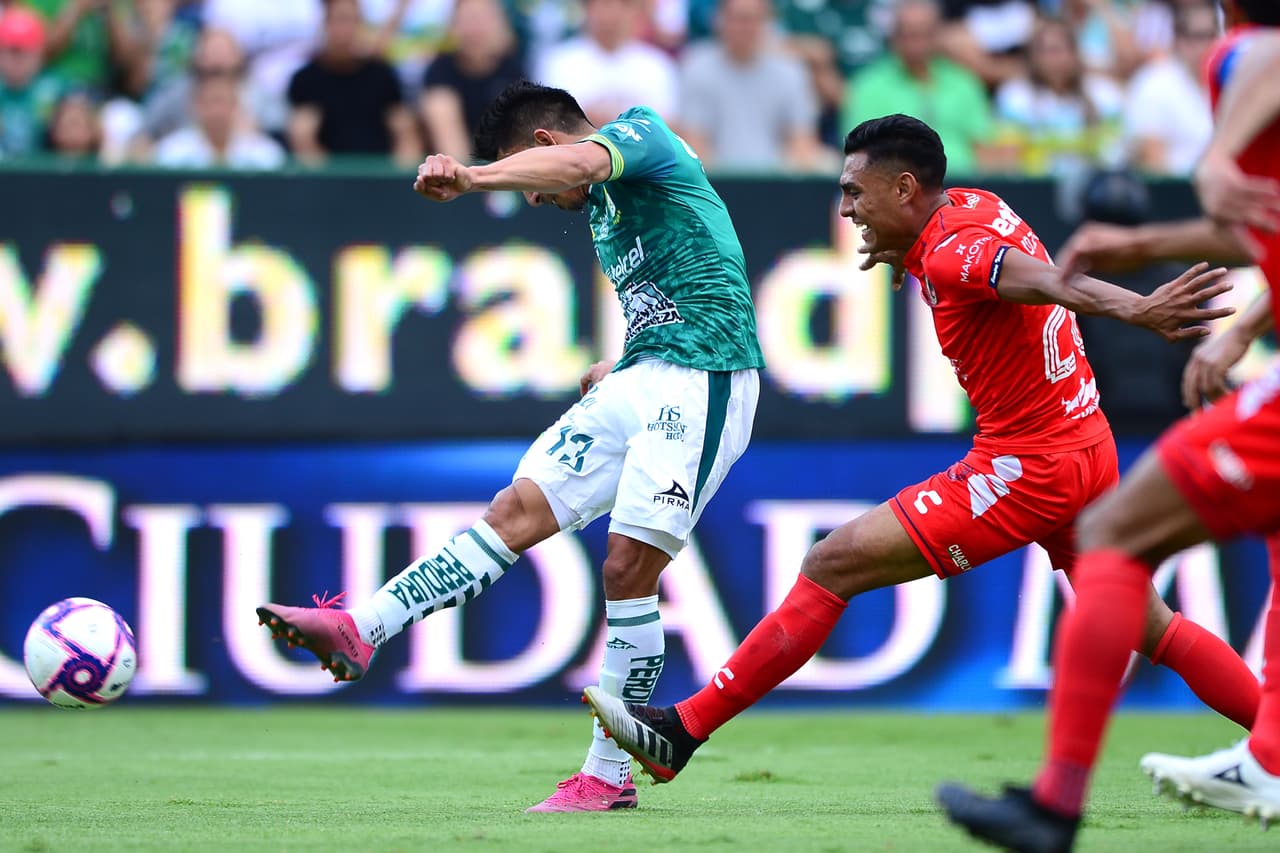 Pero los fantasmas se hicieron presentes para el equipo jarocho. A cuatro minutos de cumplirse los 90’ apareció Luis Montes para empatar el partido.