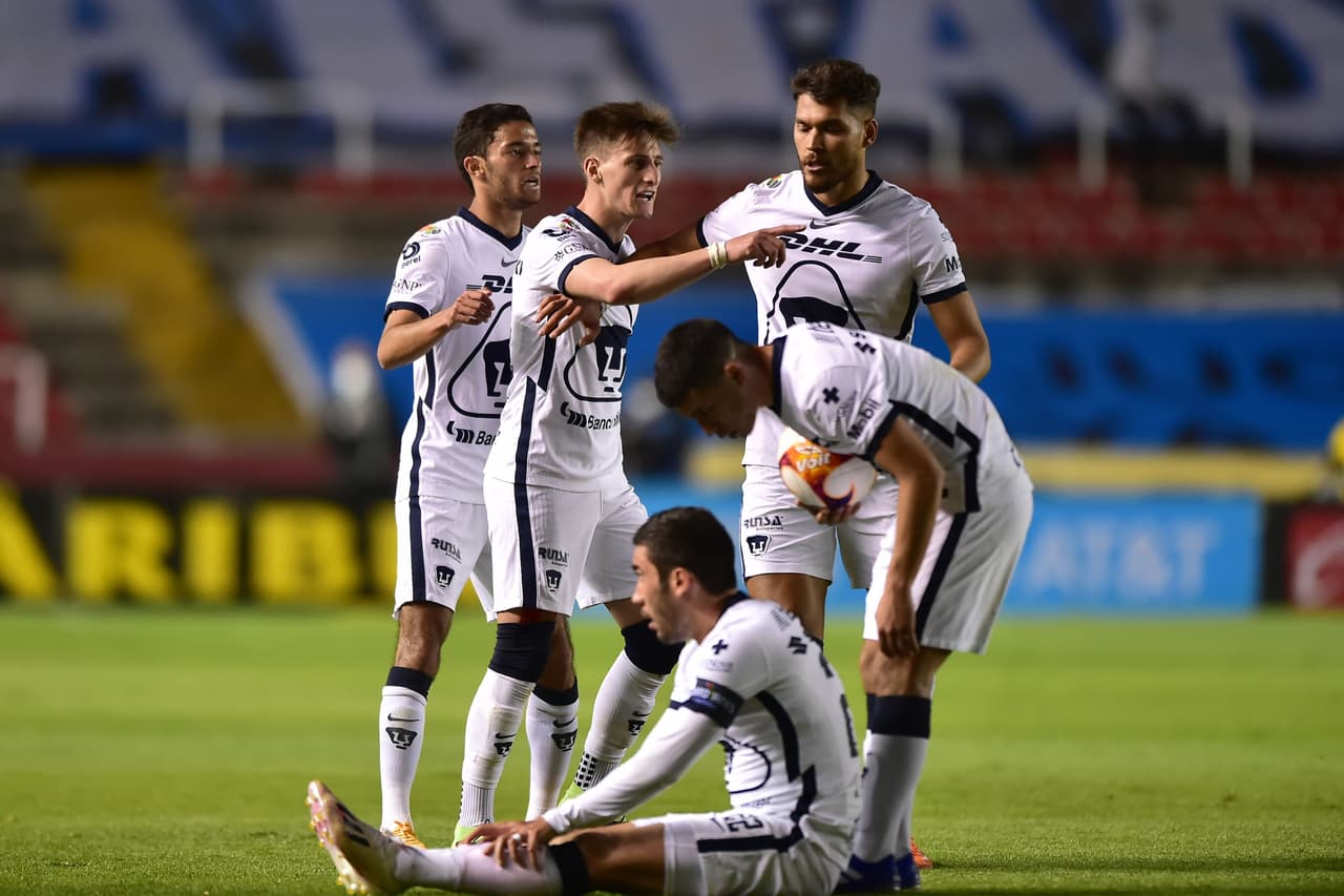 José Gurrola y Ángel Sepúlveda fueron los encargados de darle la victoria a los Gallos 2-0 sobre los Pumas.
