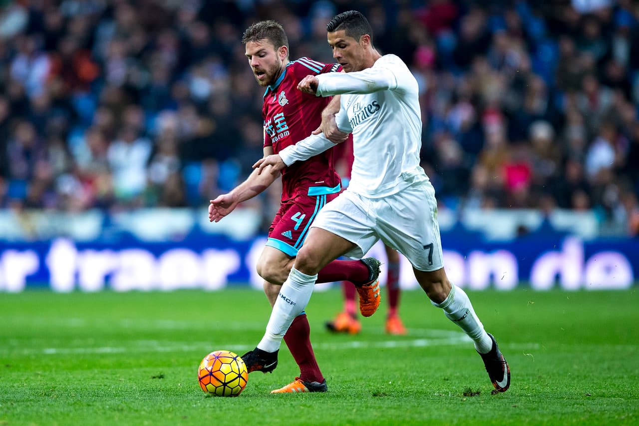 Cristiano Ronaldo cargaría con los merengues con dos goles que le darían la ventaja ante su público.