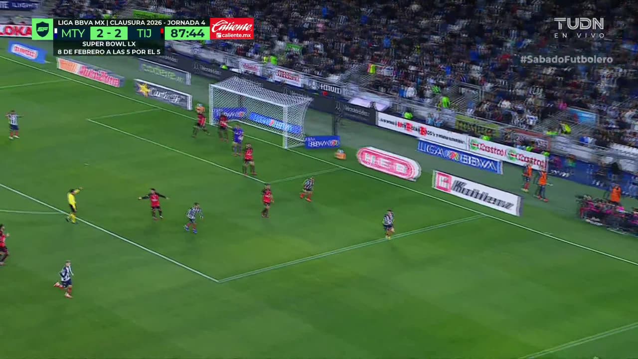 ¡TIRO ATAJADO! disparo por Sergio Canales.