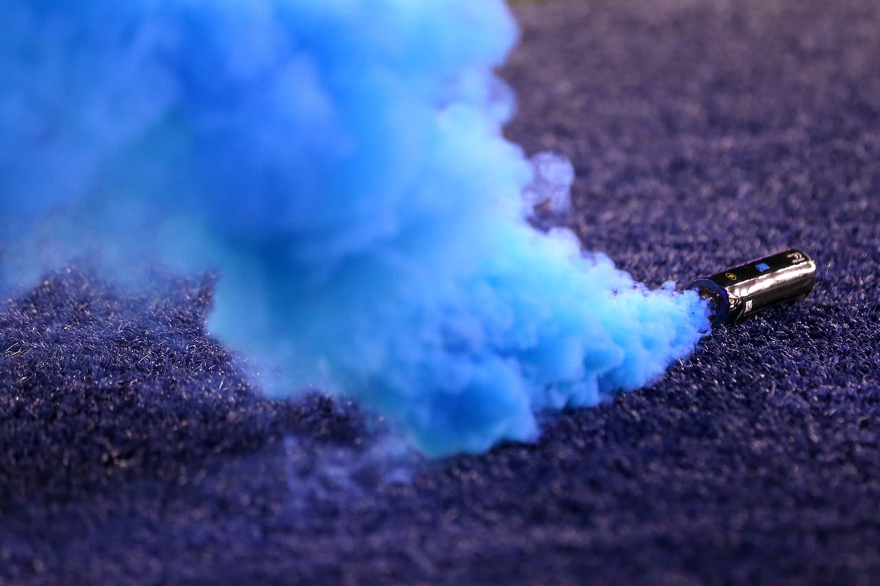 Una llamarada en el King Power Stadium.