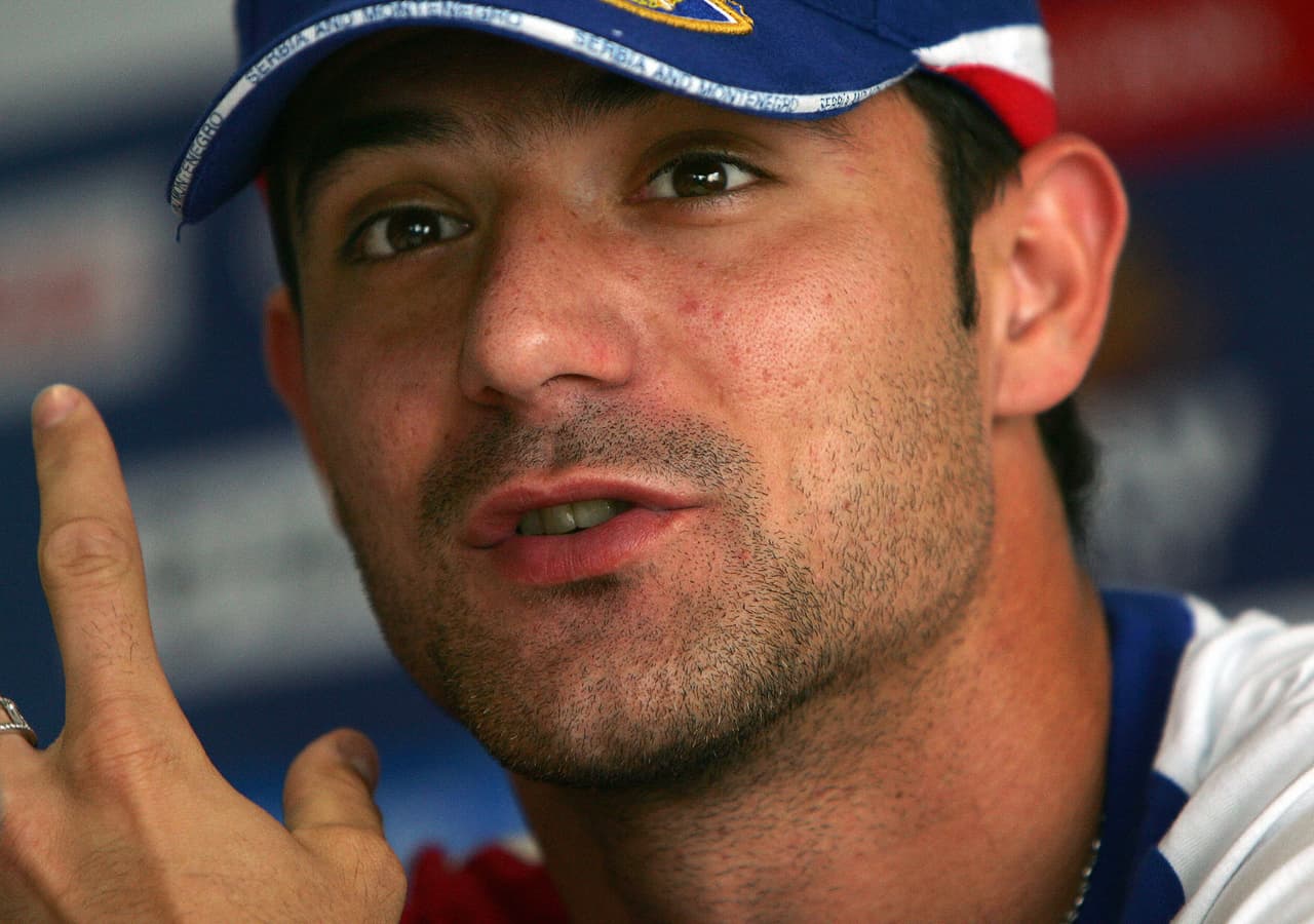 Dejan Stankovic pasó a la historia del fútbol por su participación en tres mundiales con tres países distintos, siempre representando al lugar en donde nació a pesar de los cambios políticos allí.