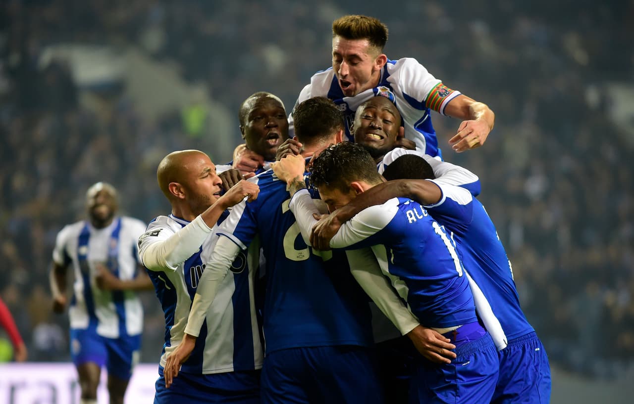 Gran manera de irse al descanso con el marcador a su favor ante su público y superar al Sporting en el liderato por diferencia de gol.