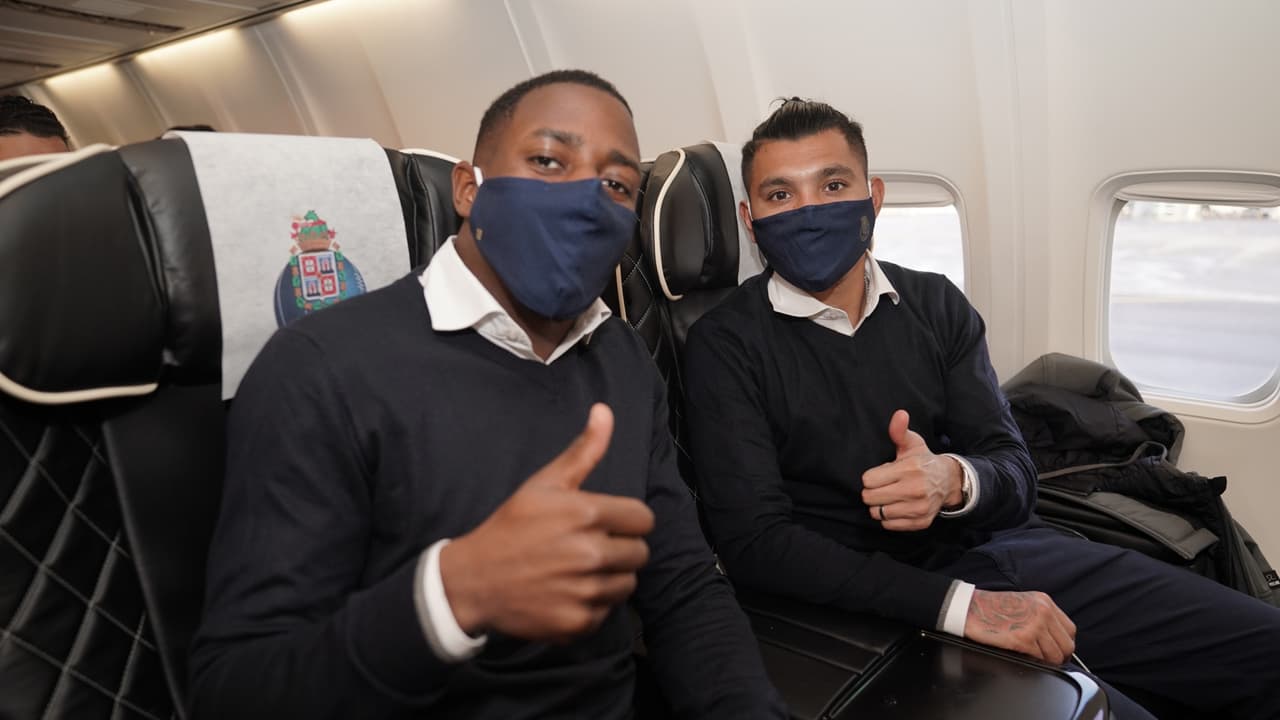 Tecatito es convocado, pero es duda para jugar ante el Olympiacos