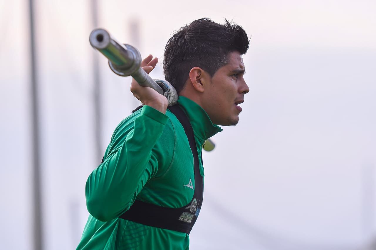 Para hacer músculo y tener fuerza se trabajó con pesas.