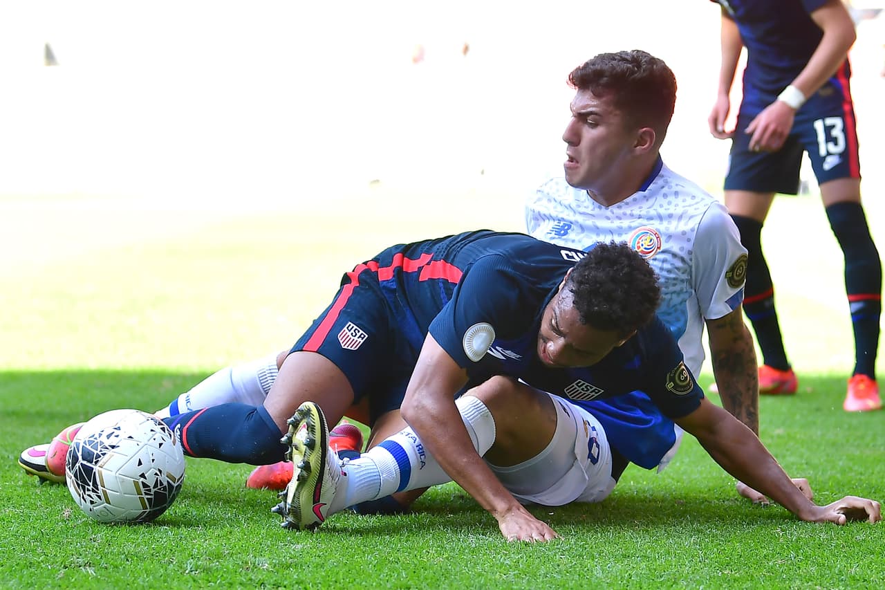 Con solitaria anotación de Aaron Herrera (35') y una gran actuación del portero David Ochoa, Estados Unidos vence 1-0 a Costa Rica en el arranque del Preolímpico masculino.