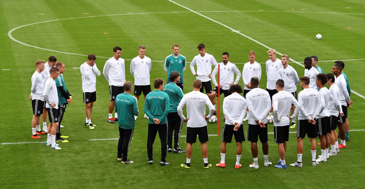 Historia distinta vive Alemania, rival de Francia y que quedó eliminado en fase de grupos del Mundial luego de llegar como campeón de Brasil 2014. Por eso vive un periodo de cambio,