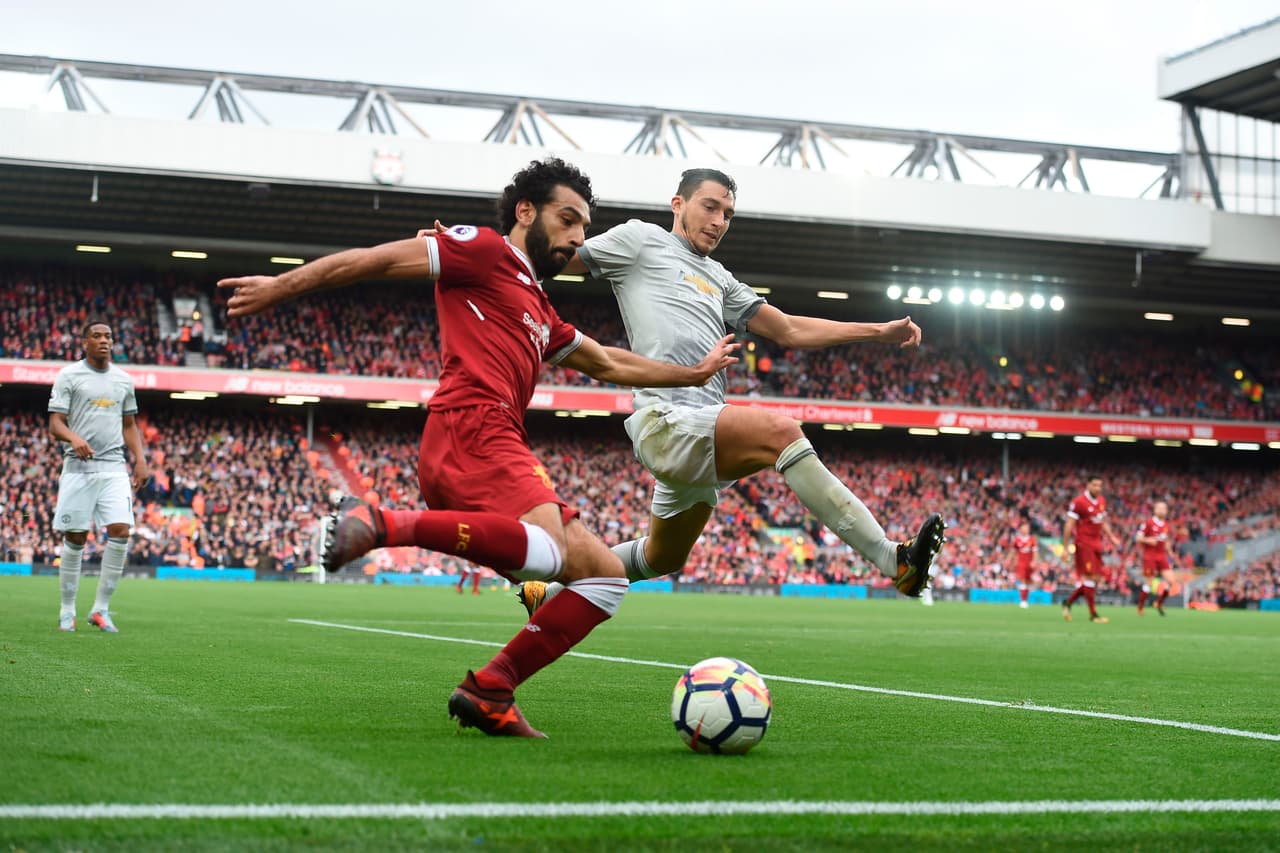 Por su parte, Salah tampoco tuvo un partido sobresaliente y las opciones de gol que tuvo las desperdició.