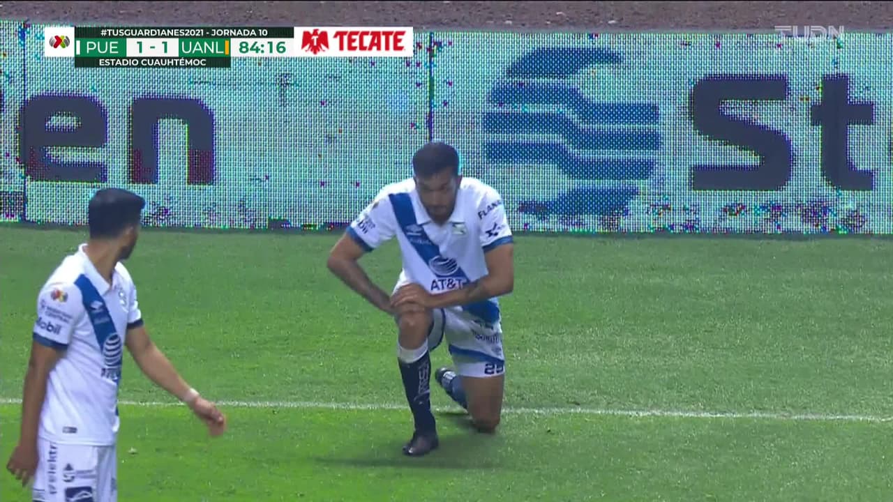 ¡TIRO ATAJADO! disparo por Daniel Alvarez.