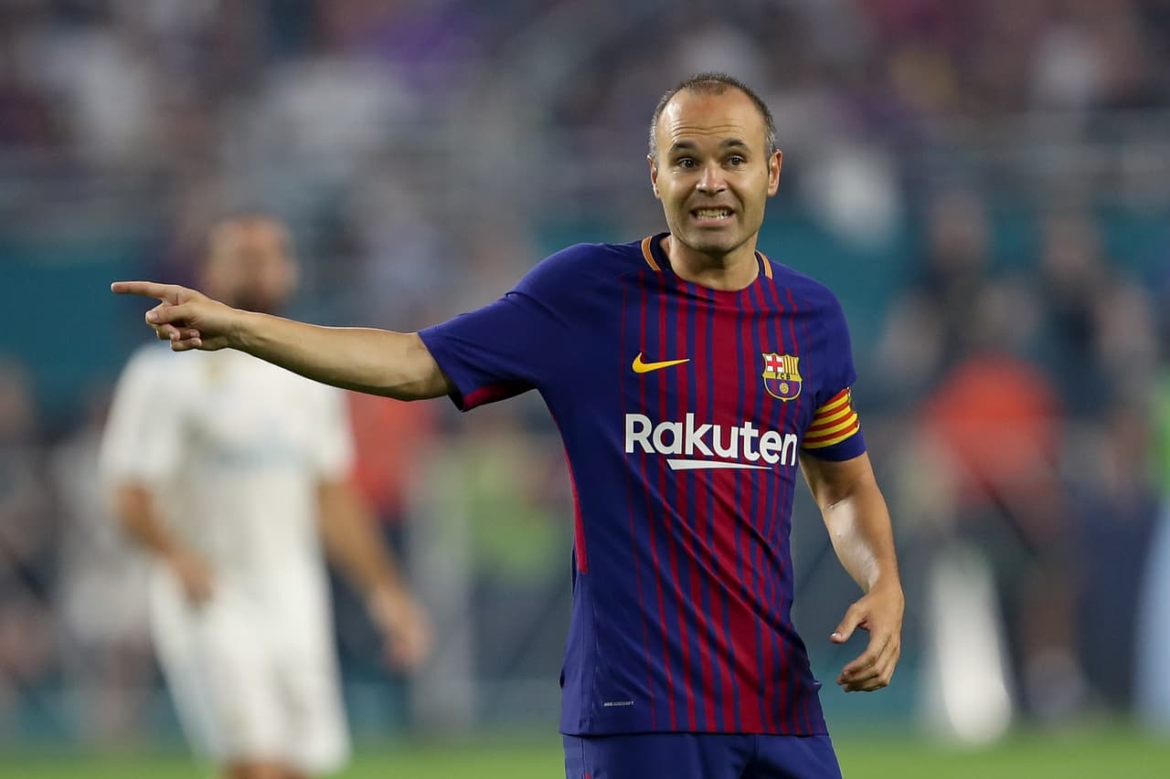 Iniesta volvió a entrenar con el Barcelona y está listo para la Supercopa de España