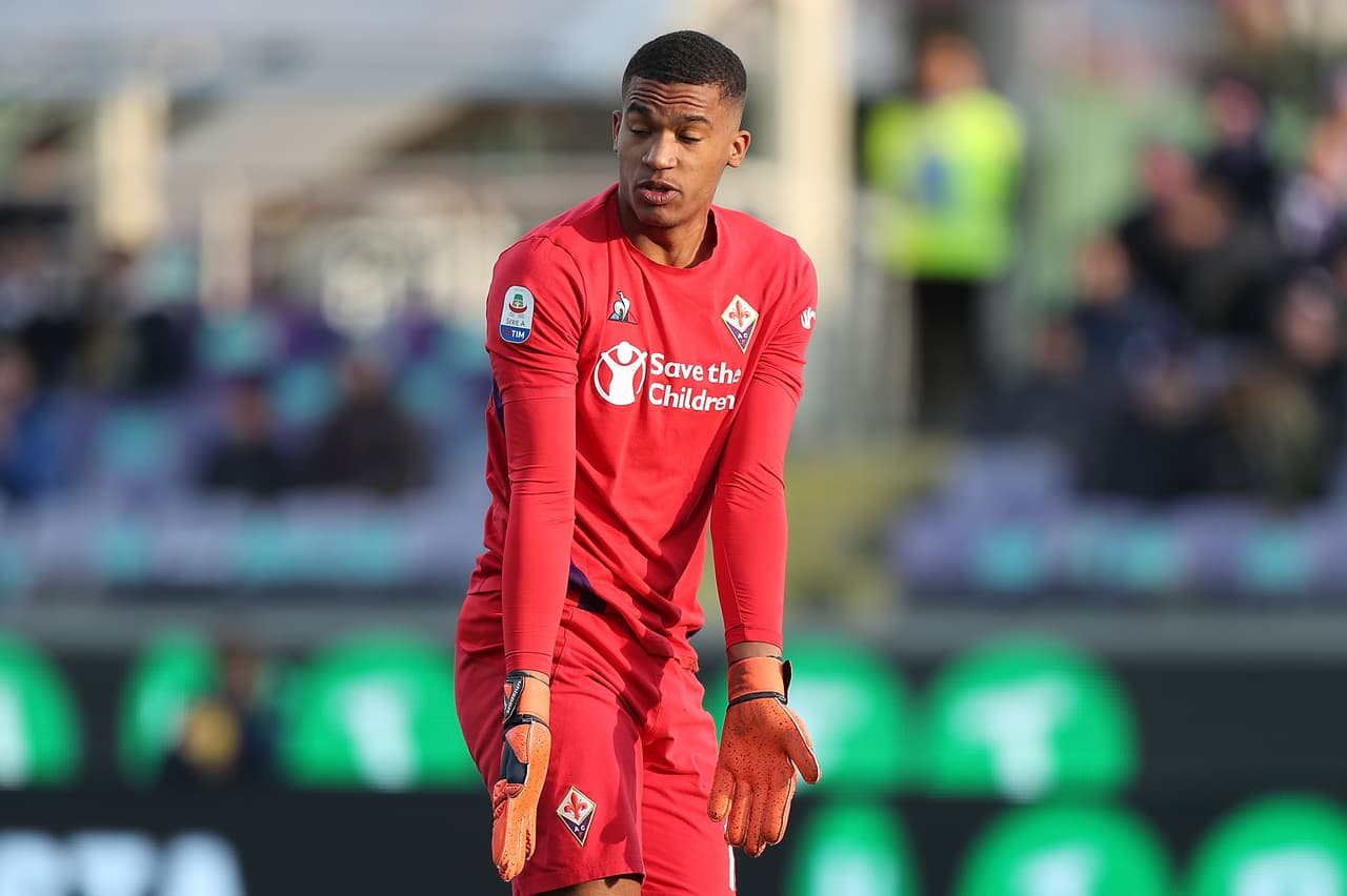 4. Alban Lafont (Francia / A.C.F. Fiorentina) - 18.8 millones de dólares.