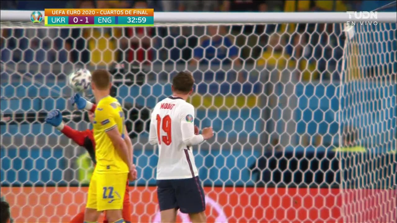 ¡TIRO ATAJADO! disparo por Declan Rice.