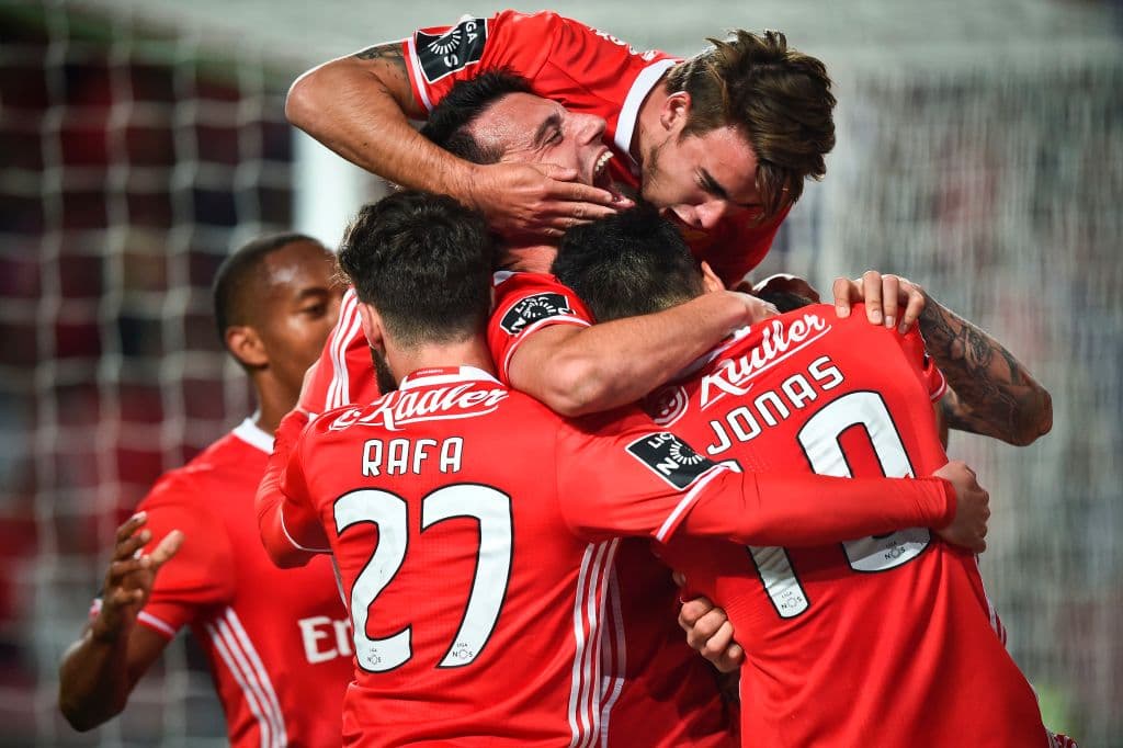 Benfica venció 4-0 al Belenenses