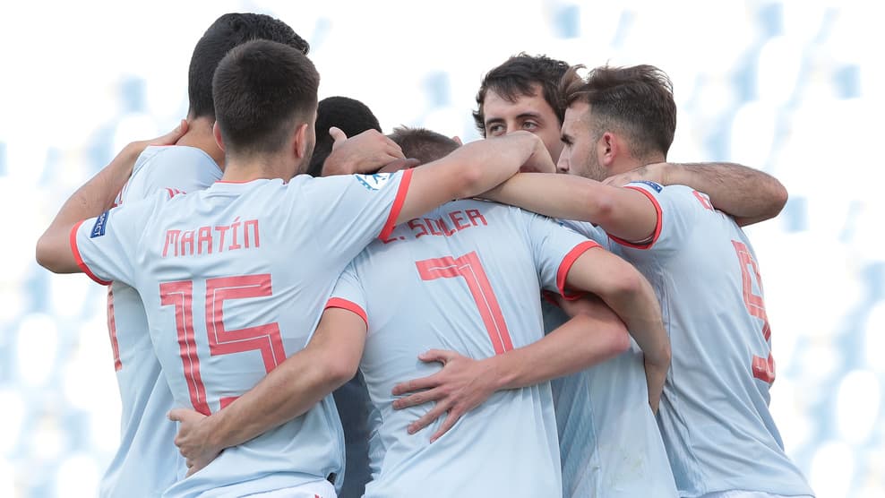 La ilusión en los españoles aumentaba con el gol, aunque el partido recién comenzaba y tendrían que lucharlo más de lo pensado.