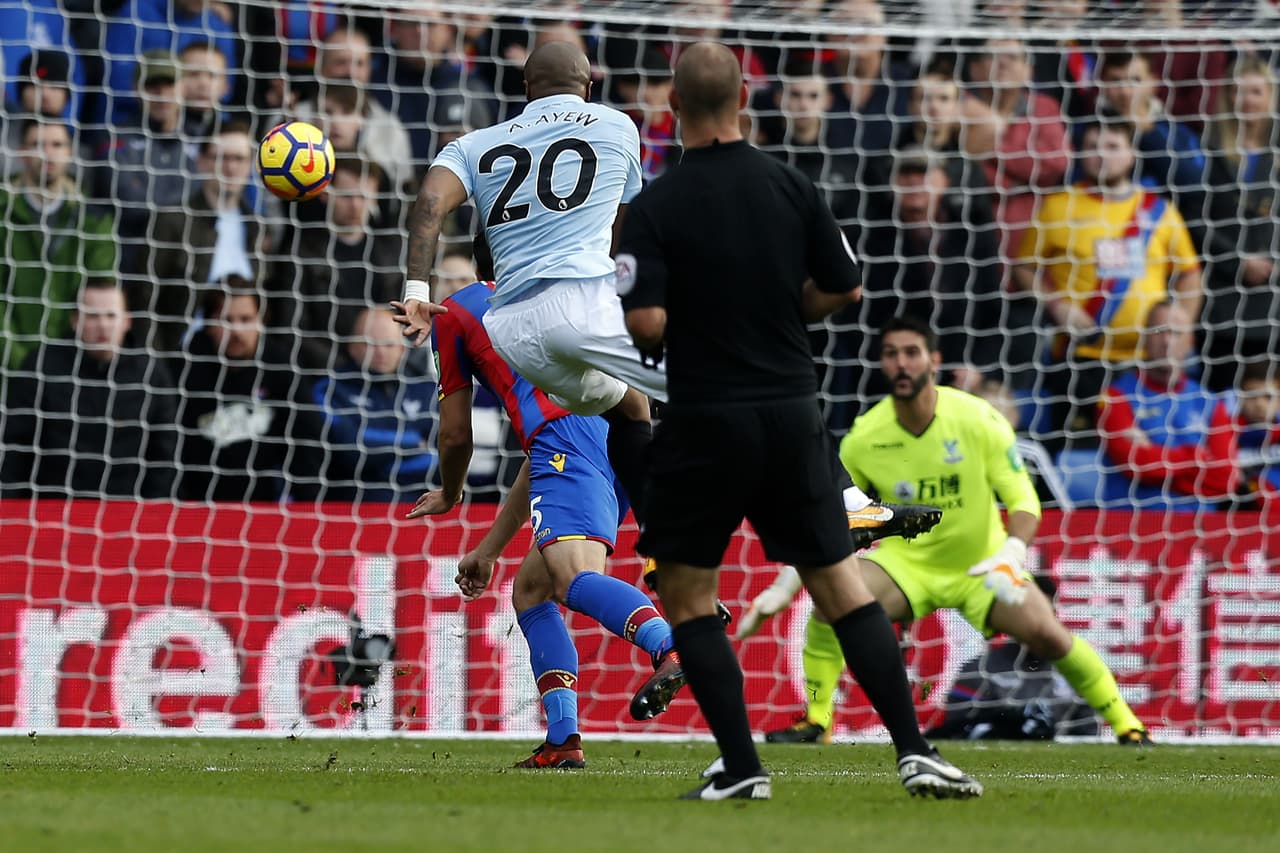 Gran jugada individual del ghanés que culminó con un fuerte remate de pierna izquierda, el cual ingresó al arco por el ángulo superior izquierdo.