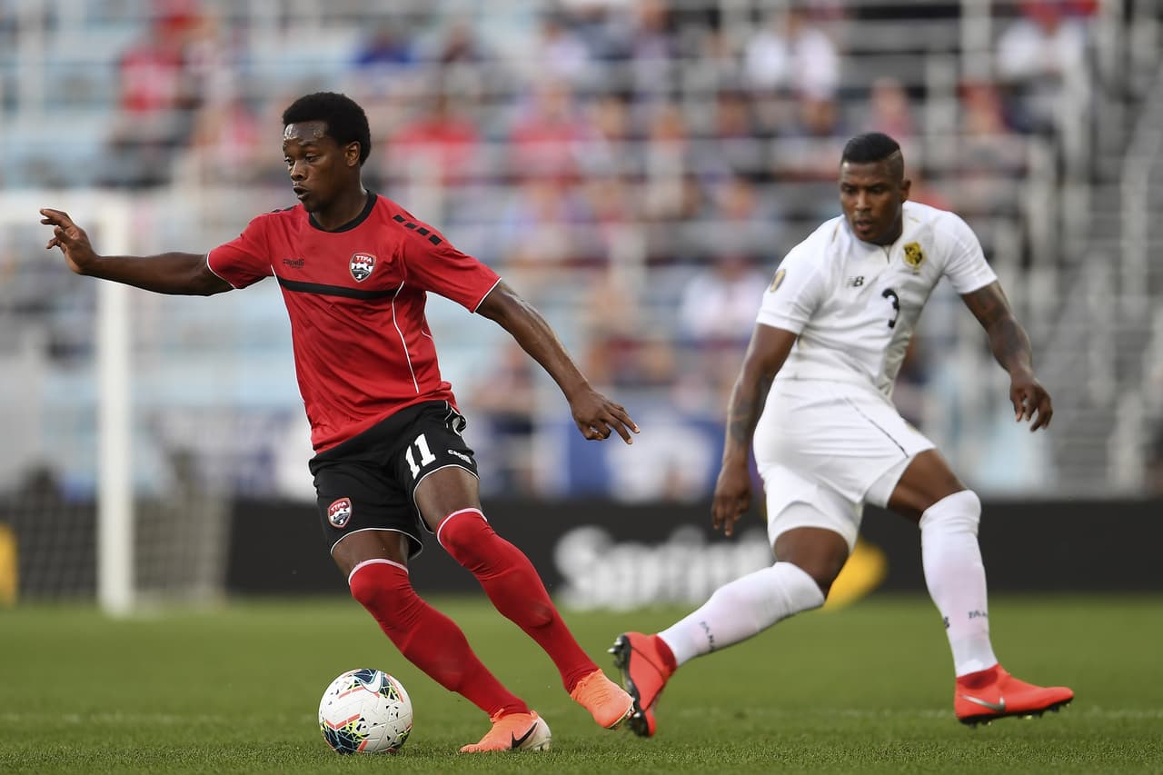 Minutos después, a los 68, Panamá abrió más la brecha con el 2-0 que marcó Édgar Bárcenas para darle tranquilidad a la oncena canalera.