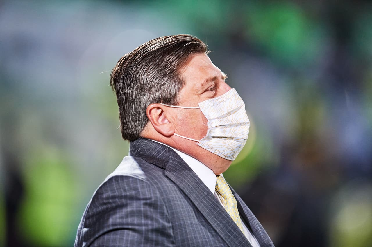 ¿Por qué fesetjó así Carlos Salcedo? El Piojo responde