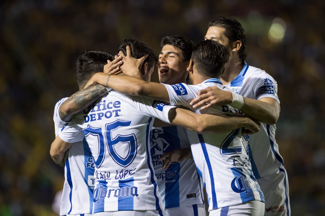 Pachuca, que se encontraba en un escenario difícil y con un poderoso rival, tuvo así un respiro en el partido.