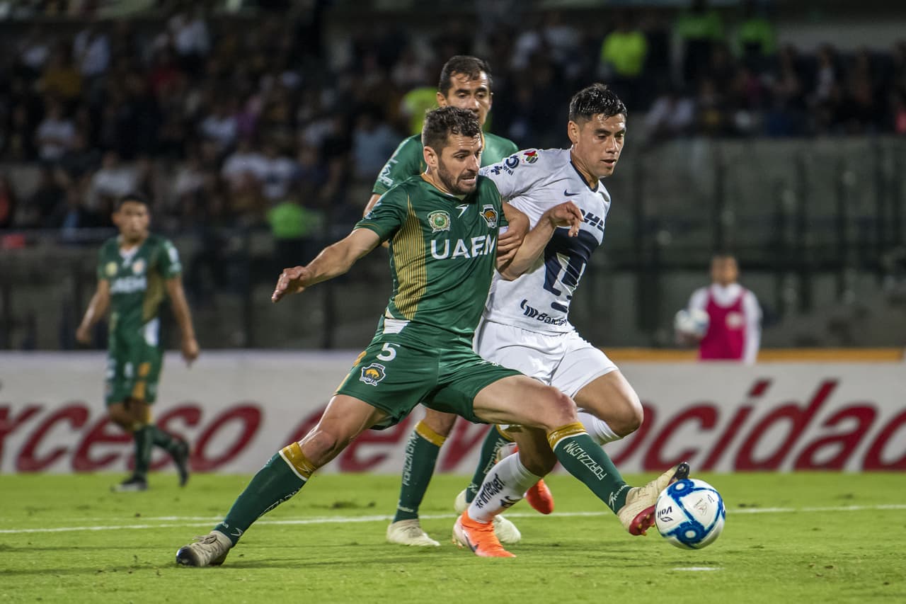 Mendoza superó a la barrera con un soberbio disparo de zurda para darle los tres puntos a Universidad.