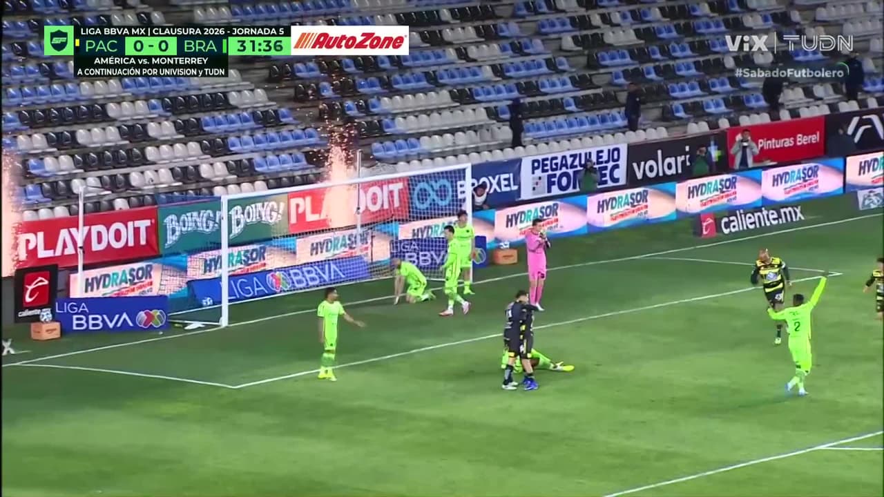 ¡Finalmente llegó el invitado! Gool del Pachuca , gol del Rey Salomón