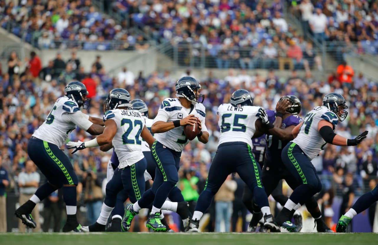 Otro equipo que viene en pleno ascenso y que será duro vencerlo es Seattle. Los Seahawks ya se saben el camino rumbo al Super Bowl, lo han recorrido en los últimos 2 años, nada los puede espantar. Russell Wilson tiene 16 pases de touchdown sin intercepción en los últimos 4 partidos. Las lesiones pueden ser un problema, pero tienen el sistema para superarlo.