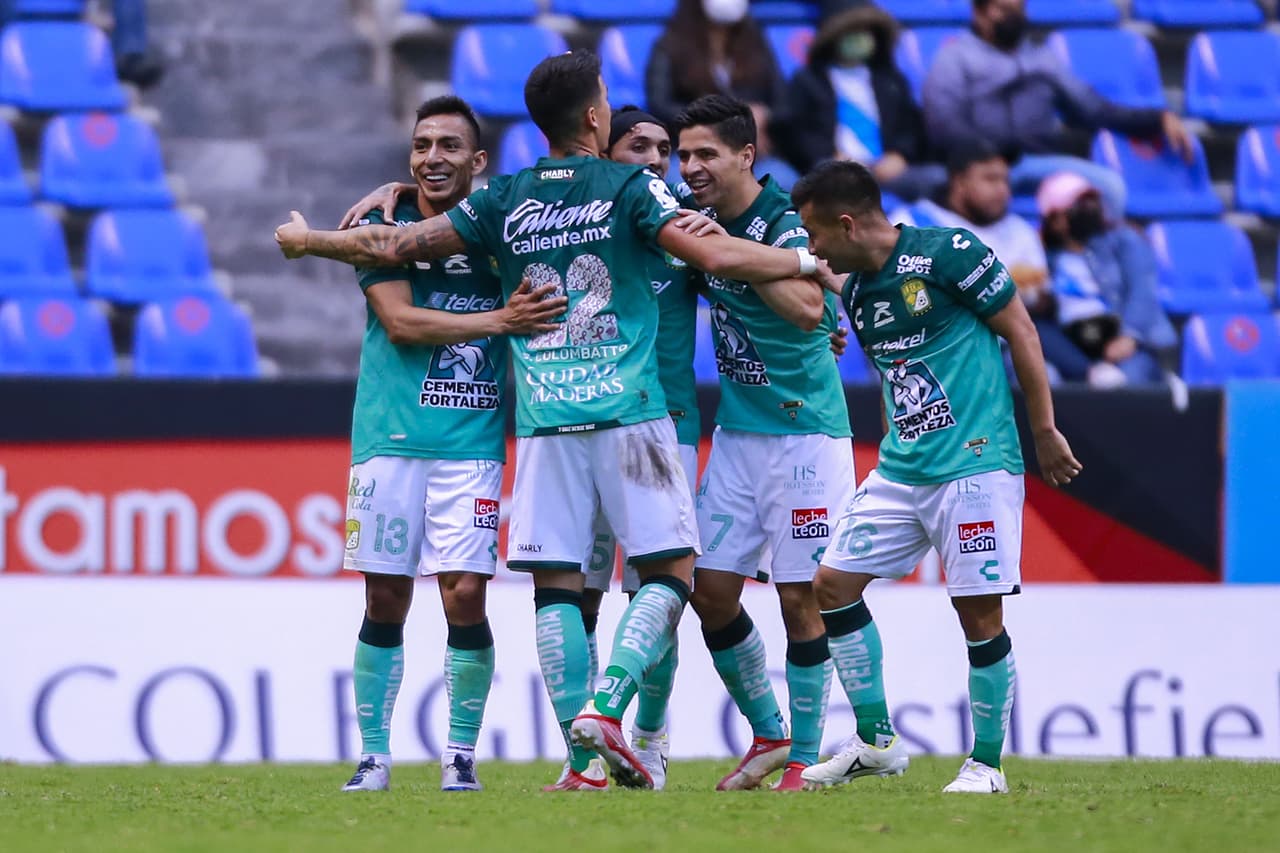 Con un autogol de Juan Pablo Segovia, León vence 0-1 a Puebla en el Estadio Cuauhtemoc.