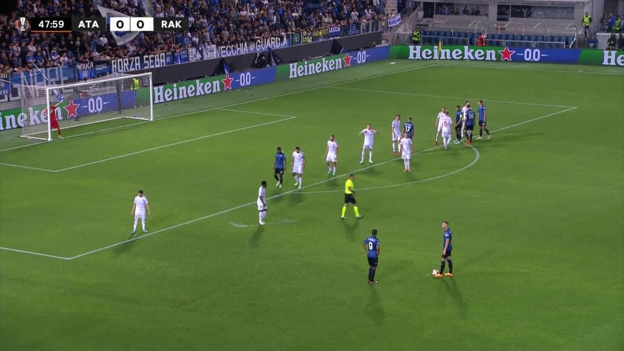 ¡GOL!  anota para Atalanta. Charles De Ketelaere