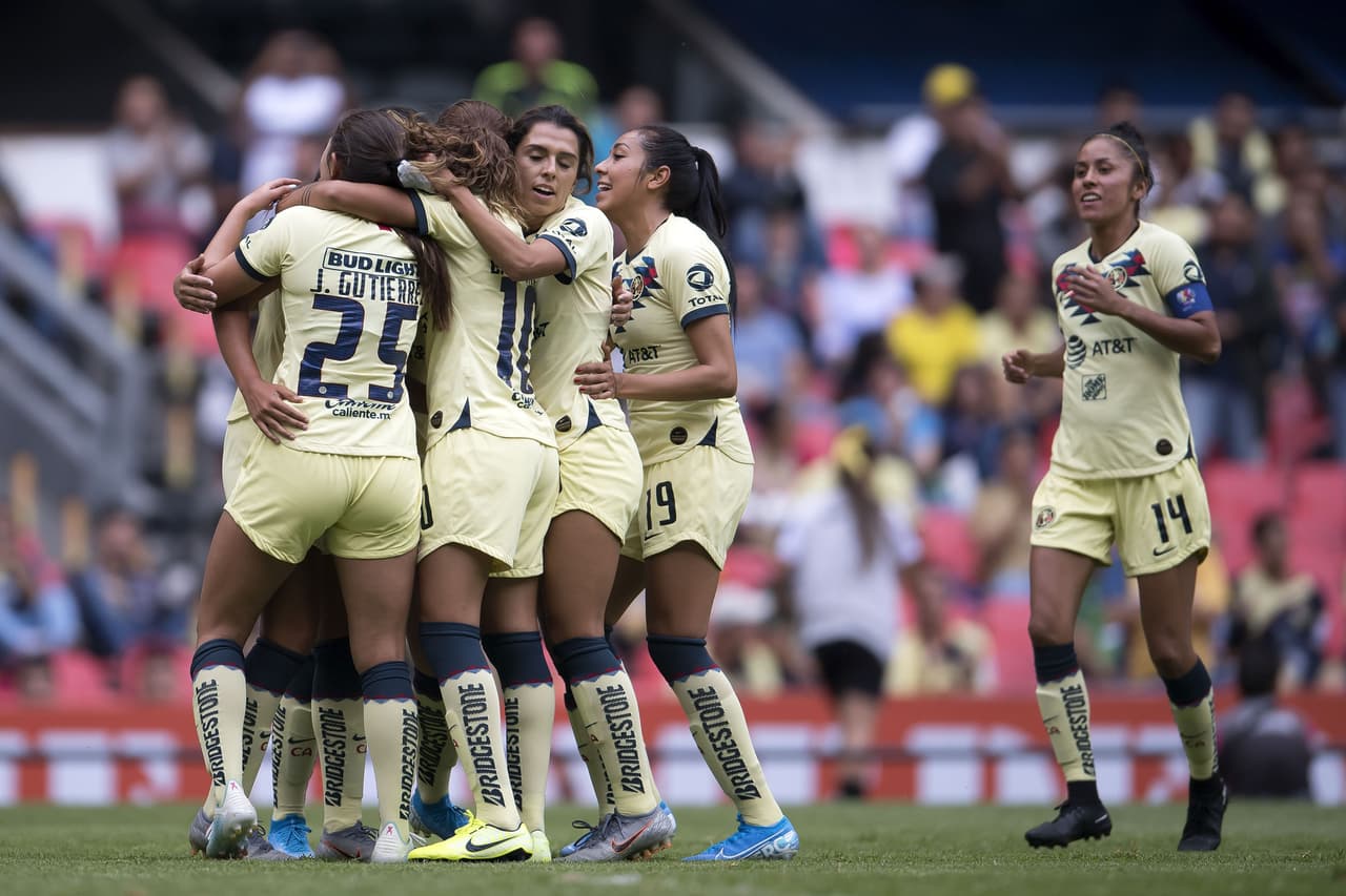 Pero al minuto 27 apareció Montserrat Hernández para romper el cero y comenzó a inclinar la balanza para el equipo local.
