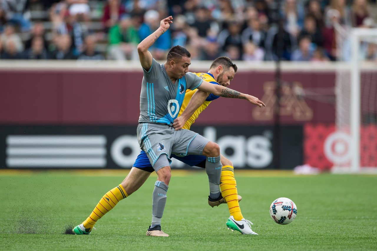 Miguel Ibarra abre su cuenta de goles en la MLS con una palomita