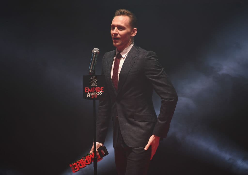 Durante el drama, el personaje de Hiddleston y el personaje de Dane se verán involucrados en una odisea sentimental.
<br>