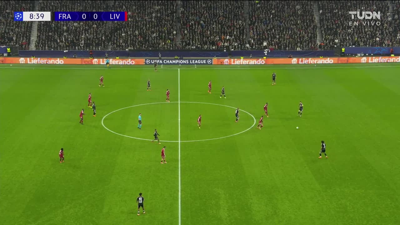 ¡TIRO ATAJADO! disparo por Alexander Isak.