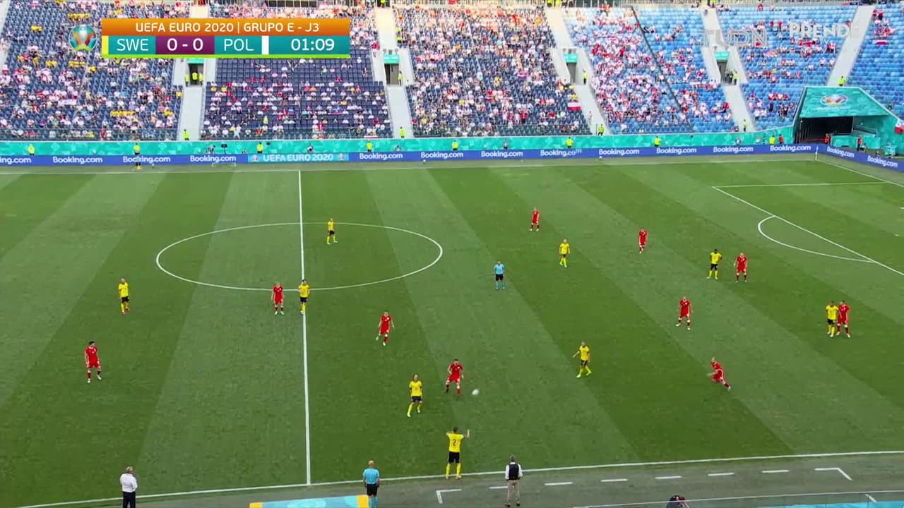 ¡GOL!  anota para Suecia. Emil Forsberg