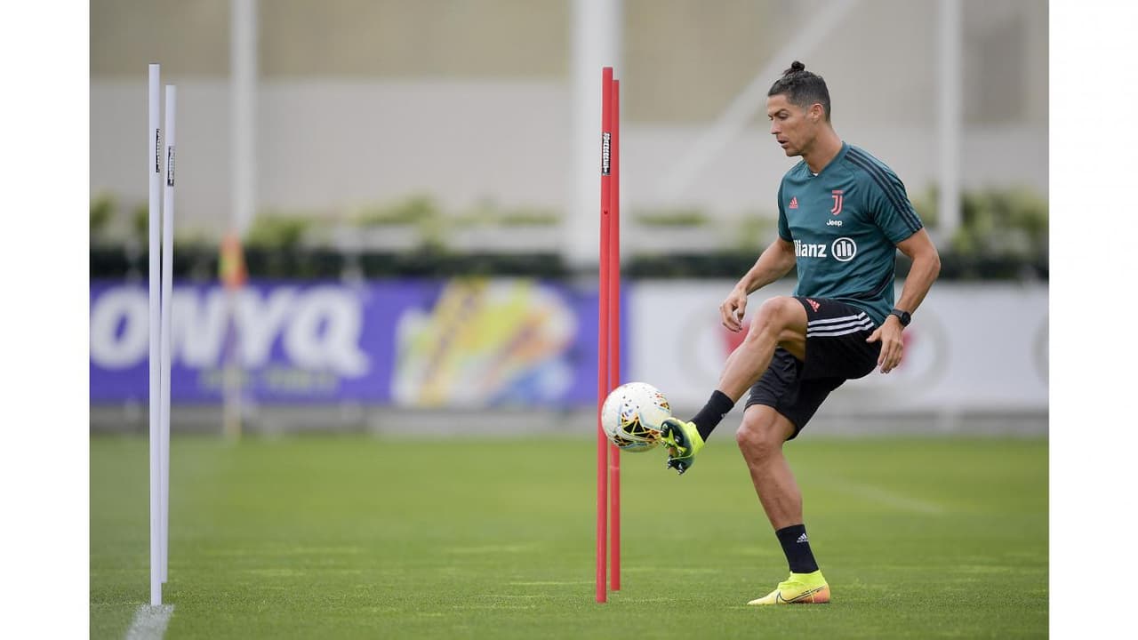 Cristiano Ronaldo copia modelo de exjugador de Liga MX