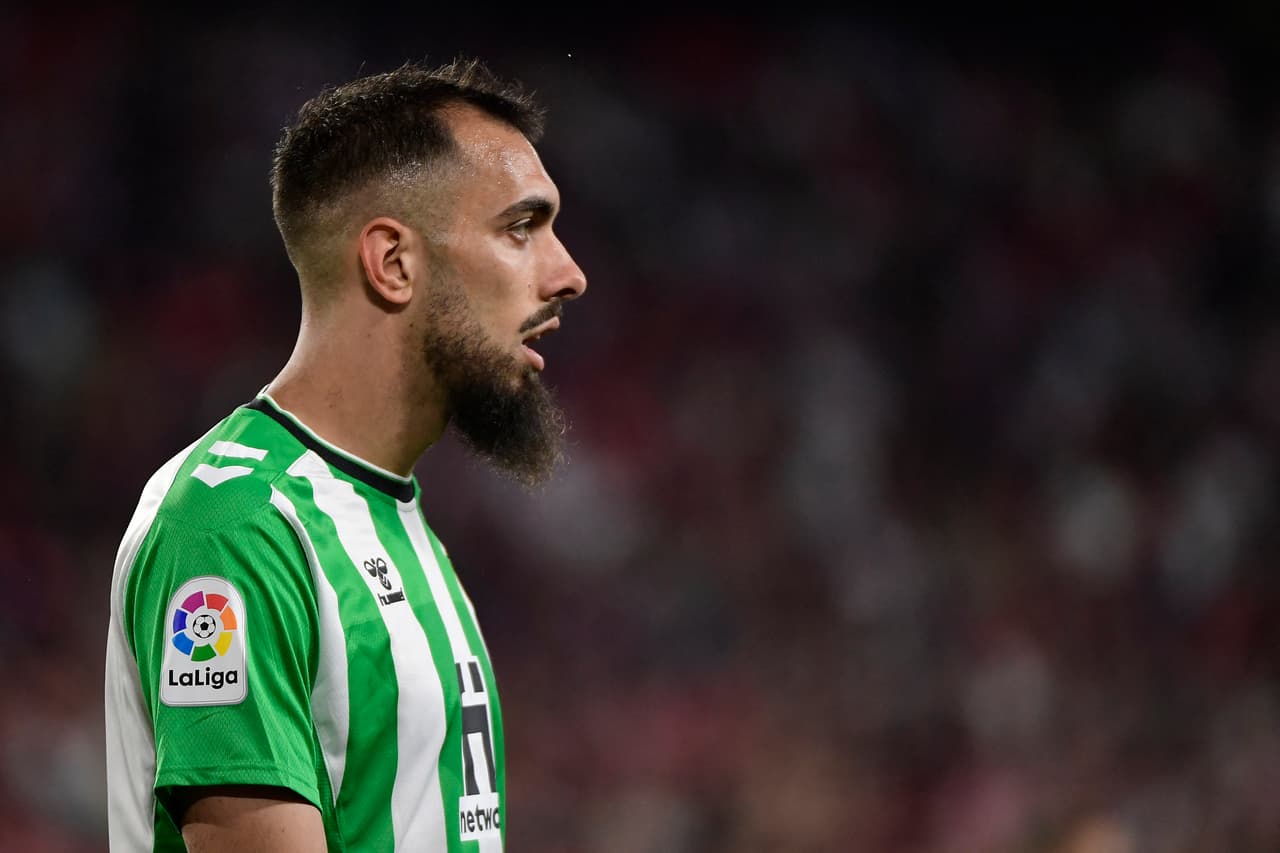 Borja Iglesias renuncia a Selección de España tras permanencia de Rubiales