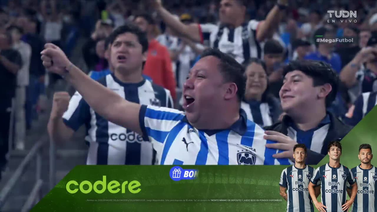 ¡GOL!  anota para Monterrey. Diego Rossi
